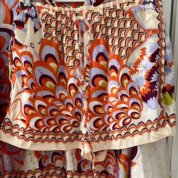 Zara Multicolor Patterned Blouse and Shorts top is xs shorts are small - Picture 2 of 4